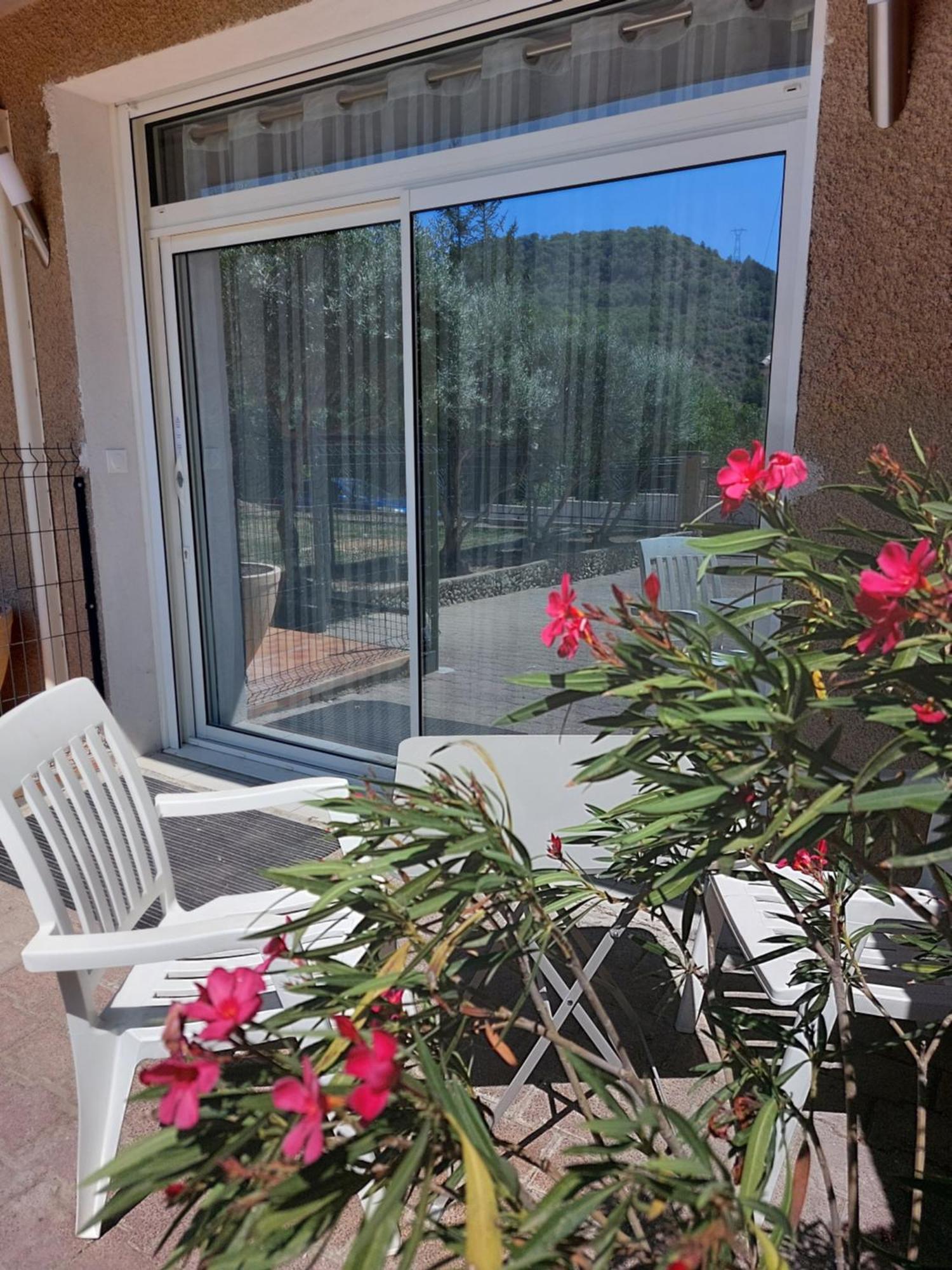 Souvenirs De Provence, Charmant Appartement Neuf 3 Etoiles Digne-les-Bains ภายนอก รูปภาพ